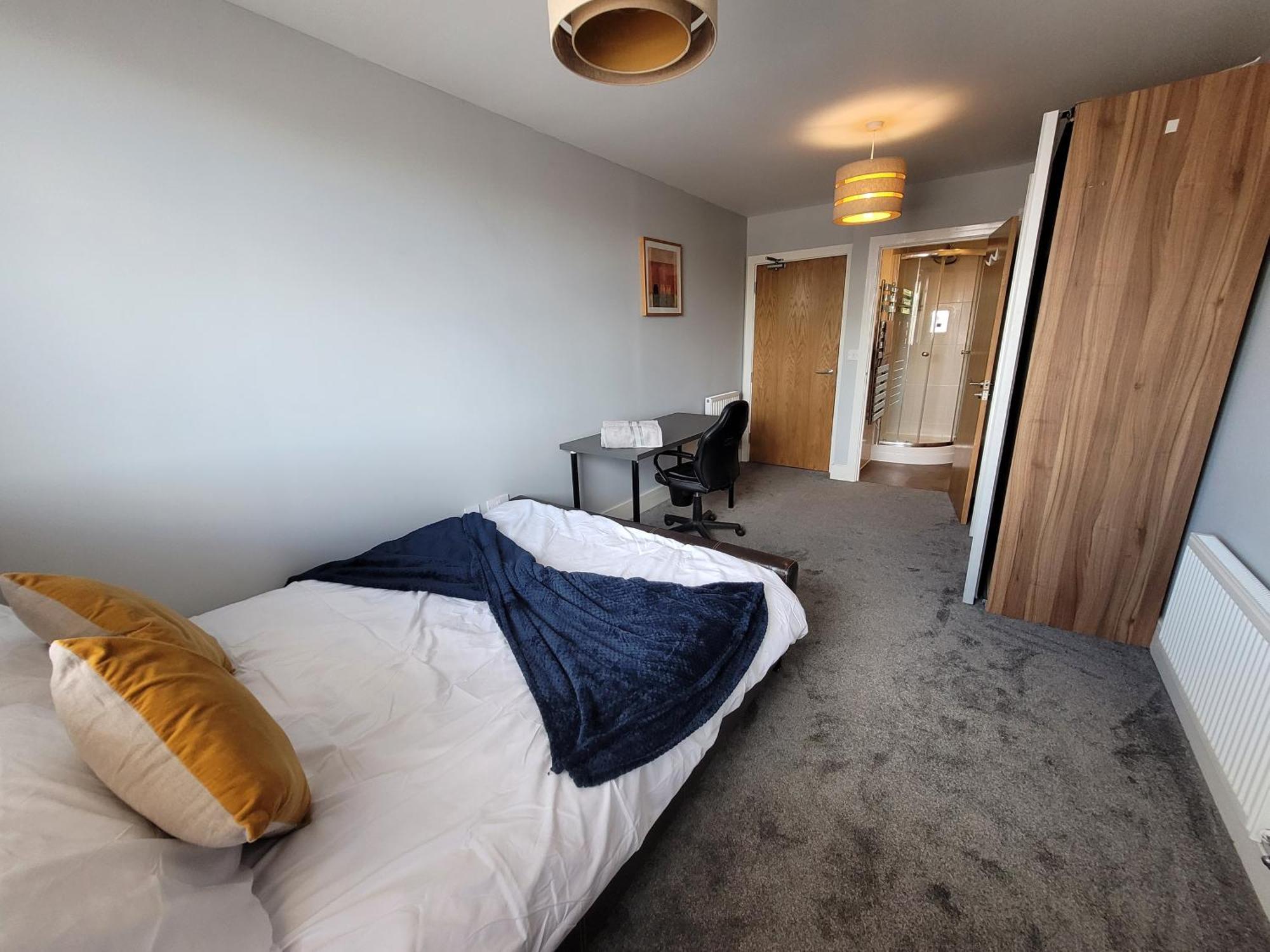 Lesley Court- A Lovely Spacious 2 Bedroom Apartment By Catchpole Stays Chelmsford Exterior photo